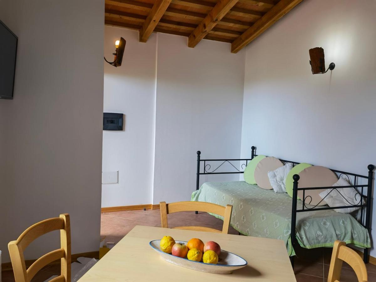 La Corte Degli Ulivi - Albergo Rurale Tresnuraghes Exterior foto